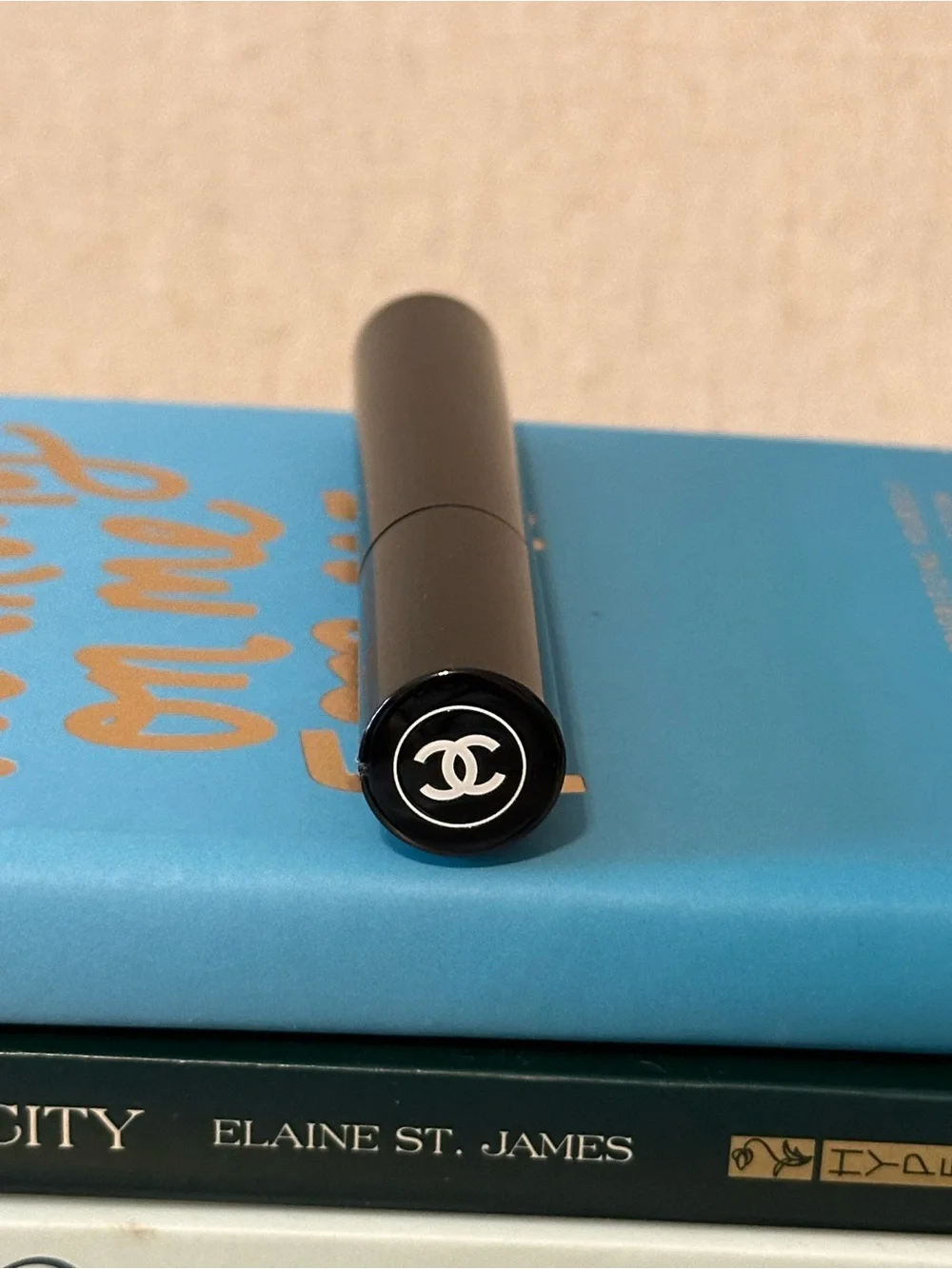 CHANEL Le Volume de Chanel Mascara Shade 80- Ecorces